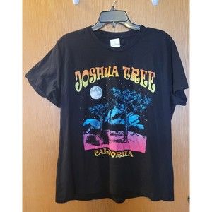 NWT Joshua Tree Graphic Tee Size 2XL